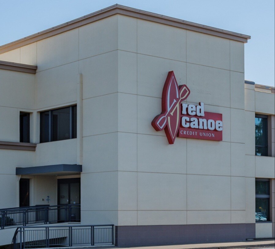 Red Canoe 15th Ave. Branch (HQ)